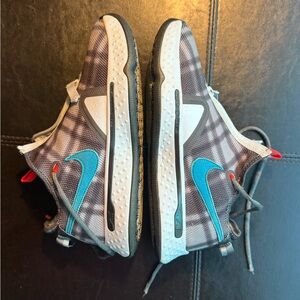 Nike PG 4 IV Paul George Plaid Grey/White Light Smoke Size 8.5